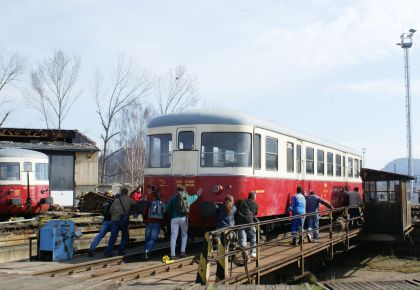 Ještě jednou z Výtopny Zdice: Řazení Kredenců a nějaké ty velké volanty