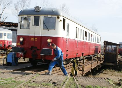 Ještě jednou z Výtopny Zdice: Řazení Kredenců a nějaké ty velké volanty