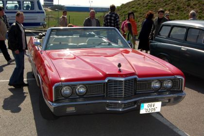 Škoda 706 RTO LUX a historické osobní vozy a motocykly zahájily sezónu