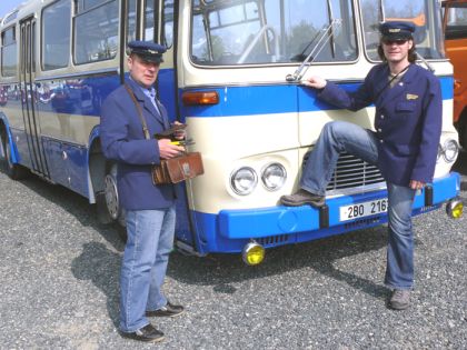 Z areálu BVV přes město do Řečkovic jela kolona veteránů - velkých volantů