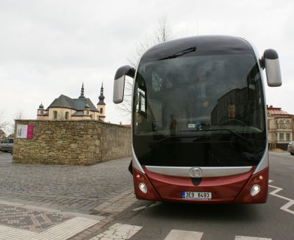 Na návštěvě v IVECO CR ve Vysokém Mýtě: Třínápravový autokar Magelys HDH