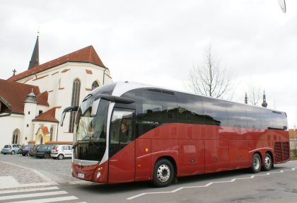 Na návštěvě v IVECO CR ve Vysokém Mýtě: Třínápravový autokar Magelys HDH