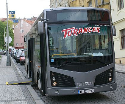 Novinku na českém trhu, malokapacitní autobus  Isuzu Citimark,