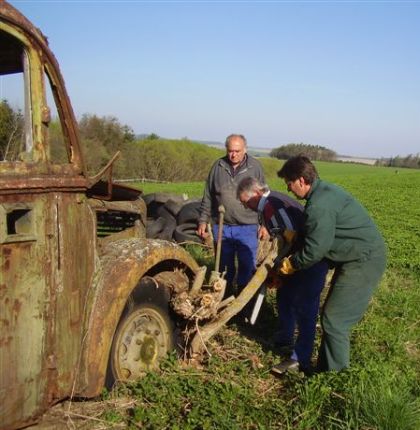 Vyprošťování a převoz autobusového veterána Gräf & Stift