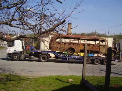Vyprošťování a převoz autobusového veterána Gräf & Stift