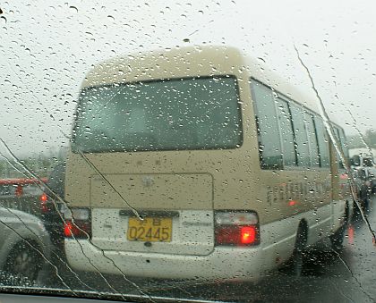 První záběry autobusů ze šanghajských ulic