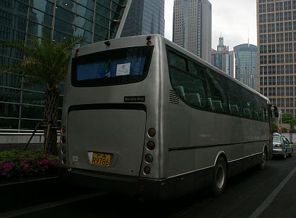 První záběry autobusů ze šanghajských ulic