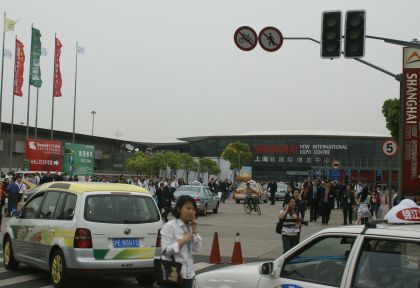 Od 6. do 8. května proběhl v čínské Šanghaji veletrh BUSWORLD Asia 2010