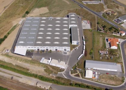 Autobusy Mercedes-Benz a Setra se částečně vyrábějí i v českém Holýšově