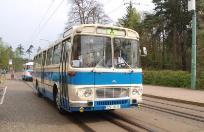 Záběry ze Dne otevřených dveří v tramvajové vozovně Dopravního podniku