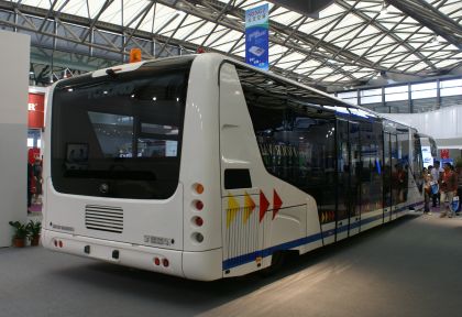 10. BUSWORLD Asia 2010: Expozice  společnosti Yutong