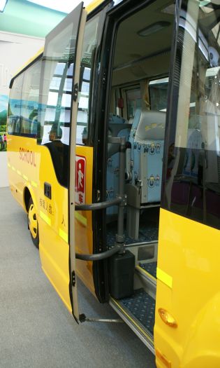 10. BUSWORLD Asia 2010: Expozice společnosti Yutong