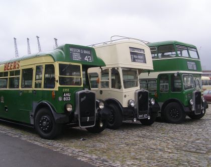 Ze světa britských autobusových oldtimerů: Vozidla z Bristol Harbourside Rally