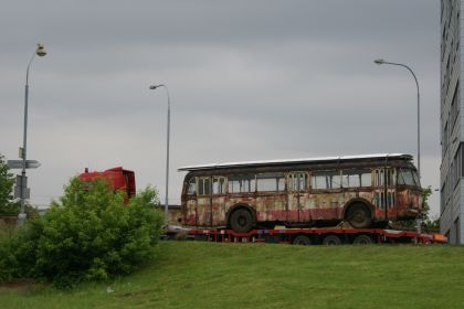 Krok za krokem: Nakládání a odjezd trolejbusu Škoda 7Tr1 ze Škodovky
