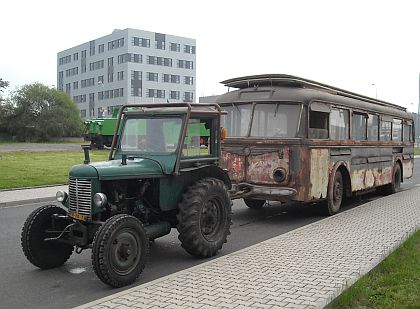 Krok za krokem: Nakládání a odjezd trolejbusu Škoda 7Tr1 ze Škodovky
