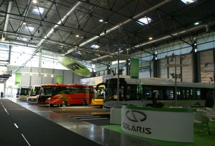 První den veletrhů Autotec a Autosalon 2010: Krásné počasí a záplava návštěvníků