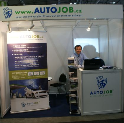 První den veletrhů Autotec a Autosalon 2010: Krásné počasí a záplava návštěvníků