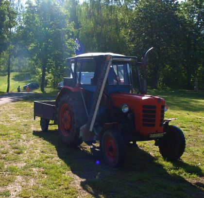 Hasičské vozy na oslavách 120 let SDH Kundratice