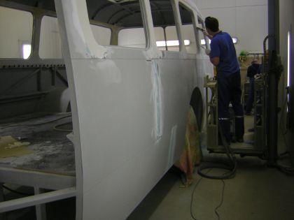 Záběry z postupu prací na kloubovém autobuse Škoda 706 RTO-K