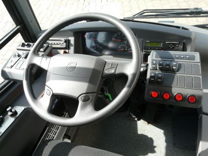 Hybridní městský autobus Volvo 7700 se představuje v České republice