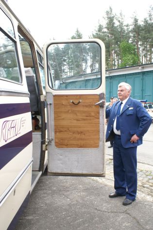 Škoda 706 RTO LUX Jana Kukly s řidičem Jaroslavem Čuříkem.