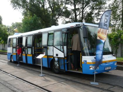 Autobusy a jedna lokomotiva (na CNG) na Czech Rail Days v Ostravě