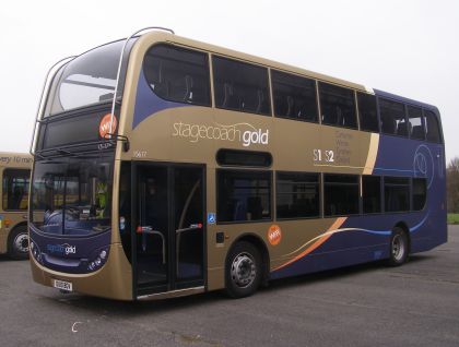 Vracíme se do autobusového muzea v Cobhamu ve Velké Británii