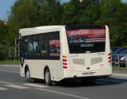 Dopravci testují malokapacitní autobus s bezbariérovým vstupem Isuzu Citimark