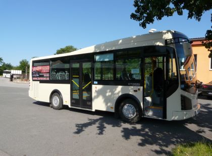Dopravci testují malokapacitní autobus s bezbariérovým vstupem Isuzu Citimark