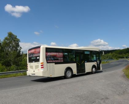 Dopravci testují malokapacitní autobus s bezbariérovým vstupem Isuzu Citimark