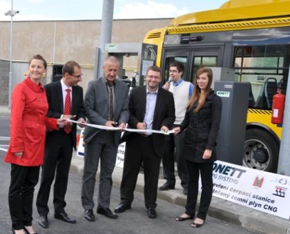 Bonett otevřel 23.6.2010  novou plnicí CNG stanici v Přerově