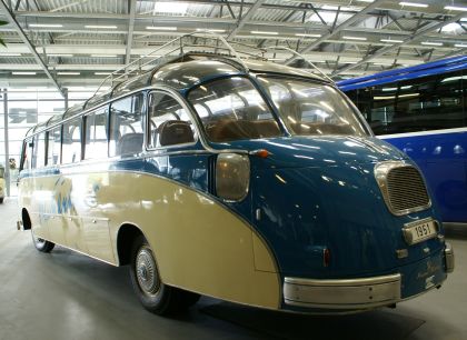 Druhý ze tří veteránů v ulmském zákaznickém centru Setra - S 8 z roku 1951