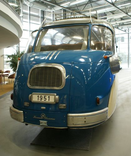 Druhý ze tří veteránů v ulmském zákaznickém centru Setra - S 8 z roku 1951