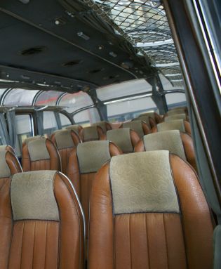 Druhý ze tří veteránů v ulmském zákaznickém centru Setra - S 8 z roku 1951