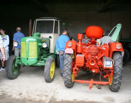 Na návštěvě u historických traktorů a stabilních motorů v Chotouni