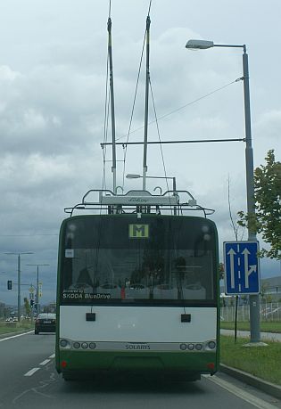 Z oficiálního otevření tratě trolejbusu č.15 v Plzni: Nejprve trolejbus(y)