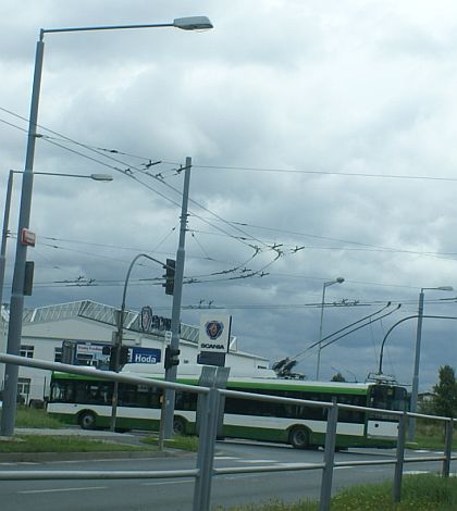 Z oficiálního otevření tratě trolejbusu č.15 v Plzni: Nejprve trolejbus(y)