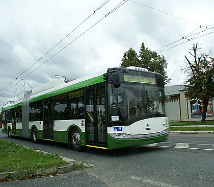 Z oficiálního otevření tratě trolejbusu č.15 v Plzni: Nejprve trolejbus(y) 