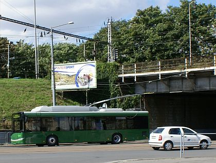 Trolejbus Solaris Trollino 12 s elektrovýzbrojí Škoda  pro švédskou  Landskronu 