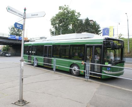 Trolejbus Solaris Trollino 12 s elektrovýzbrojí Škoda  pro švédskou  Landskronu 