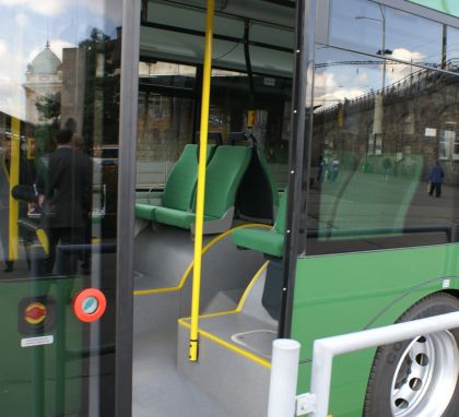 Trolejbus Solaris Trollino 12 s elektrovýzbrojí Škoda  pro švédskou  Landskronu 