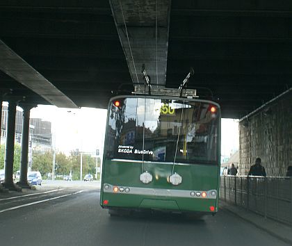 Trolejbus Solaris Trollino 12 s elektrovýzbrojí Škoda  pro švédskou  Landskronu 