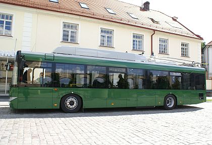 Trolejbus Solaris Trollino 12 s elektrovýzbrojí Škoda  pro švédskou  Landskronu 