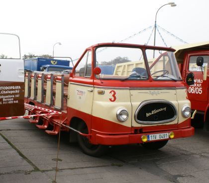 Úvodní záběry autobusů ze Dne otevřených dveří v Probo Bus 