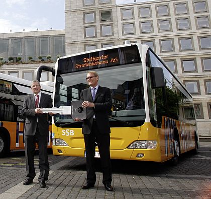 Tři hybridní autobusy Mercedes-Benz  u dopravce Stuttgarter Straßenbahnen