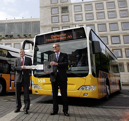 Tři hybridní autobusy Mercedes-Benz u dopravce Stuttgarter Straßenbahnen