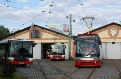 Než se otevřelo - ranní snímky BUSportálu v Muzeu MHD ve Střešovicích 