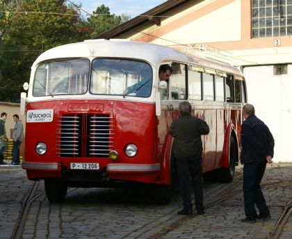 Než se otevřelo - ranní snímky BUSportálu v Muzeu MHD ve Střešovicích 