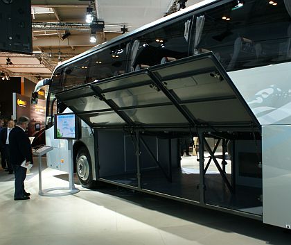 IAA Hannover: Premiéry Volvo - všestranný autokar 9500 a linkový autobus 8900