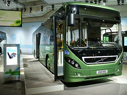IAA Hannover: Premiéry Volvo - všestranný autokar 9500 a linkový autobus 8900